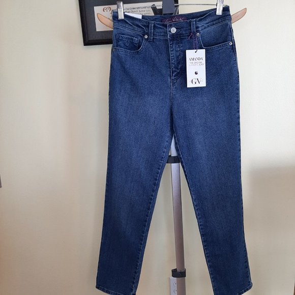 Brand New High Rise Famous Gloria Vanderbilt AMANDA Slimming Jeans!!! - Picture 1 of 14